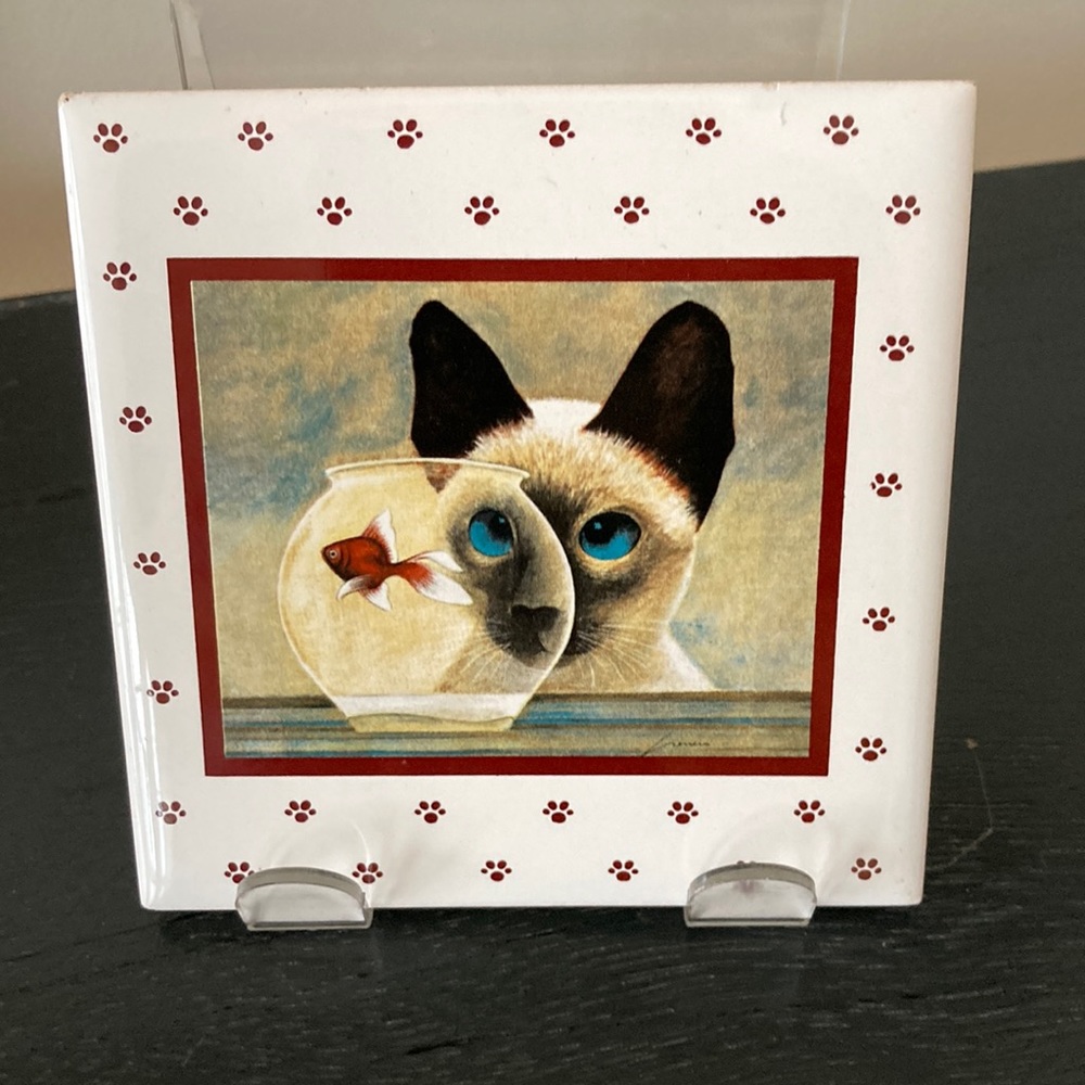 80s Cat Decor